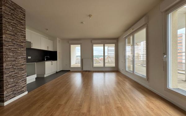 Appartement à vendre    5 pièces • 106,43 m2 Chelles