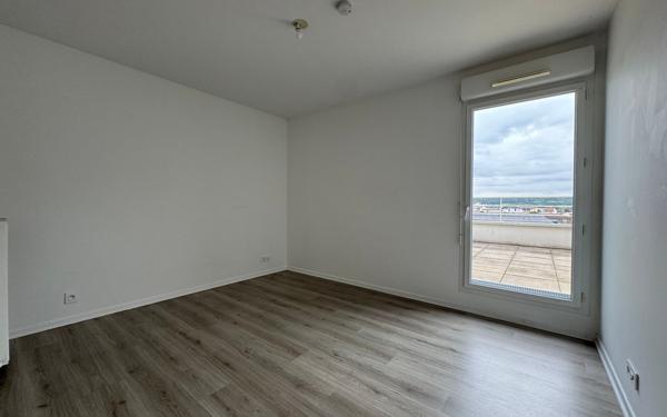 Appartement à vendre    5 pièces • 106,43 m2 Chelles