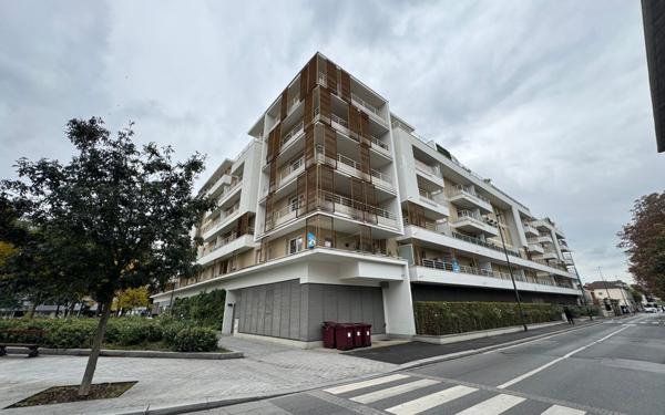 Appartement à vendre    5 pièces • 106,43 m2 Chelles