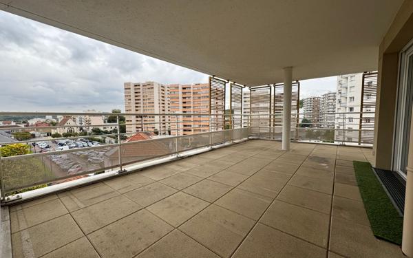 Appartement à vendre    5 pièces • 106,43 m2 Chelles