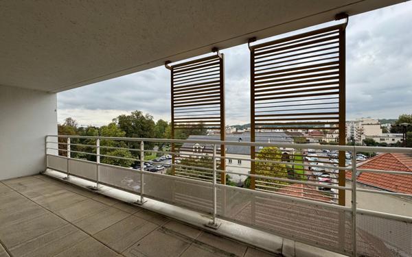 Appartement à vendre    5 pièces • 106,43 m2 Chelles