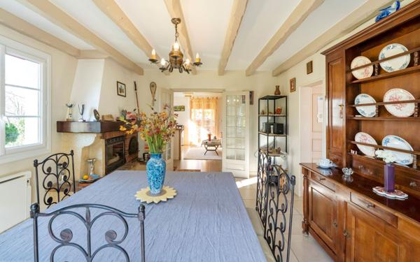 Maison à vendre    6 pièces •  Saint-Pierre-d'Irube