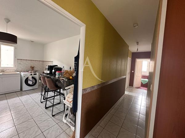 Maison Saintes 6 pièce(s) 116.95 m2 habitables.