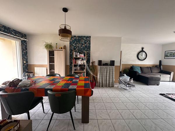 Maison Saintes 6 pièce(s) 116.95 m2 habitables.