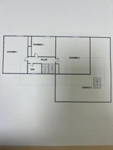 Maison à rénover avec terrain constructible au coeur de Saint-Méen-le-Grand**