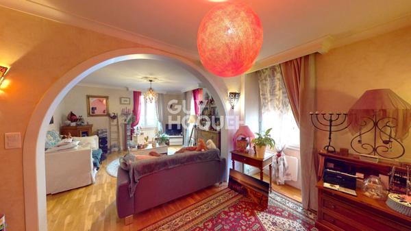 A VENDRE - Immeuble de rapport à CREST 26400