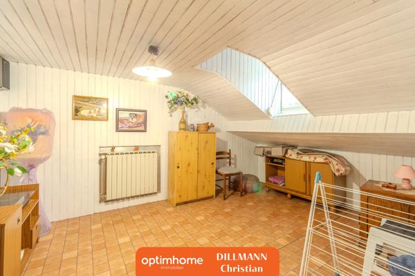 Maison Jumelée avec garage et jardin clos
