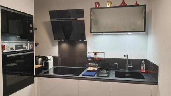 RENNES centre ville - proche gare / Appartement récent de 2023 / 2 pièces avec une belle terrasse .