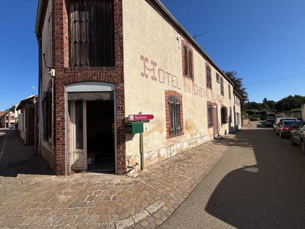Ancien Hôtel 11 Chambres à Mezilles