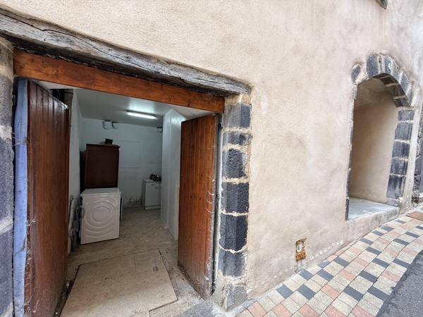 Maison de bourg Beaumont centre 100 000 €