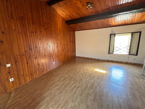 À louer - Studio non meublé - Narbonne centre ville