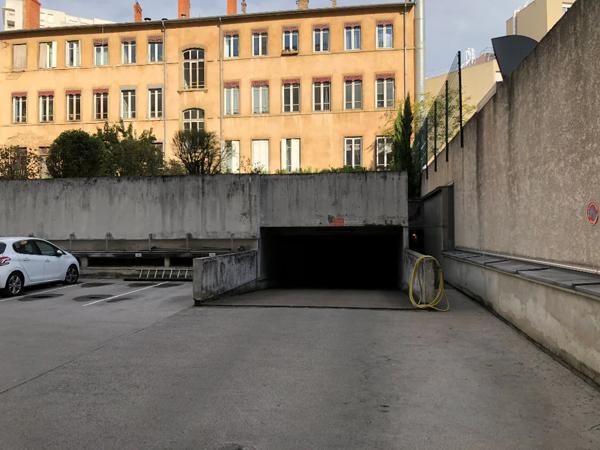 Parking / Box à louer à Villeurbanne (69100)