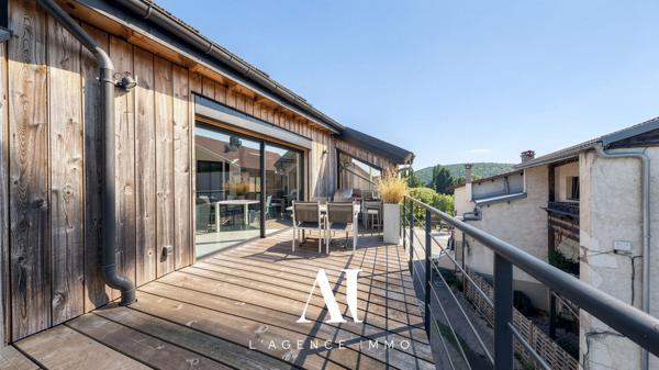 Maison de Village T5 Entièrement rénovée Séjour cathédrale Terrasse 3 chambres
