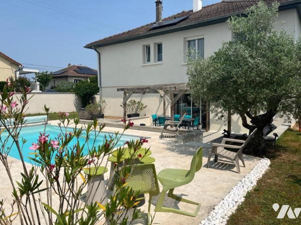 SAINT-BONNET-DE-MURE - Maison familiale d'exception avec piscine