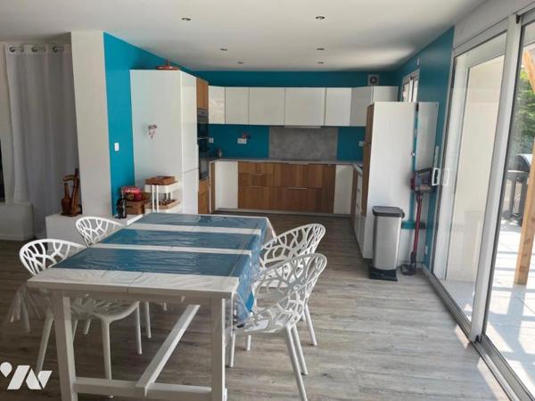 SAINT-BONNET-DE-MURE - Maison familiale d'exception avec piscine