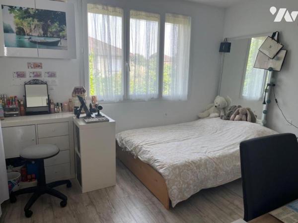 SAINT-BONNET-DE-MURE - Maison familiale d'exception avec piscine