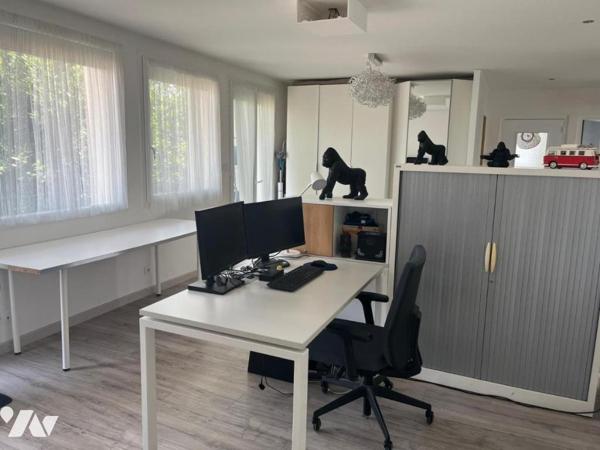 SAINT-BONNET-DE-MURE - Maison familiale d'exception avec piscine