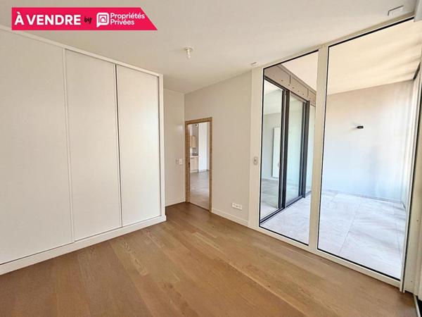 Appartement Bordeaux 3 pièce(s) 46.05 m2 parking et jardin d'hiver