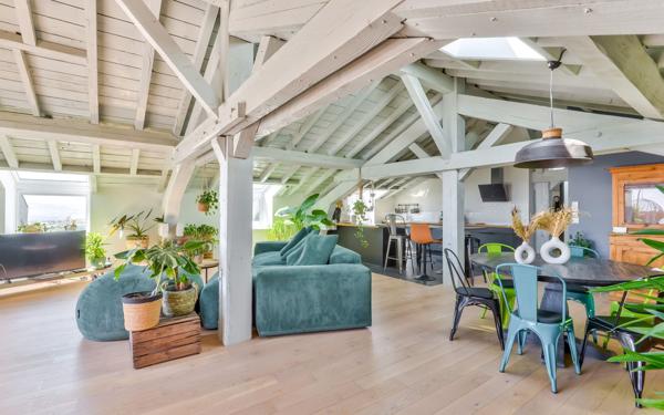 Maison à vendre    6 pièces • 189,88 m2 Mornant