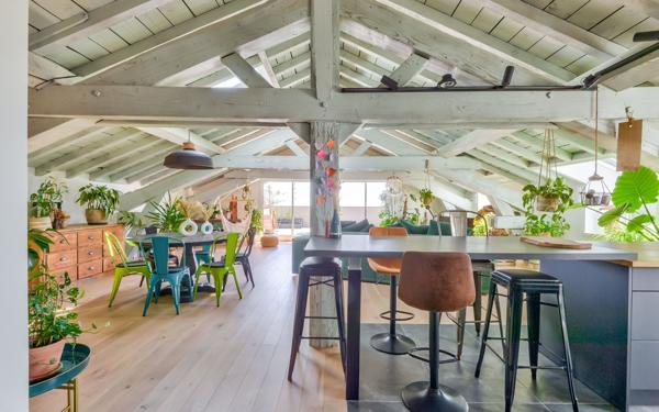 Maison à vendre    6 pièces • 189,88 m2 Mornant