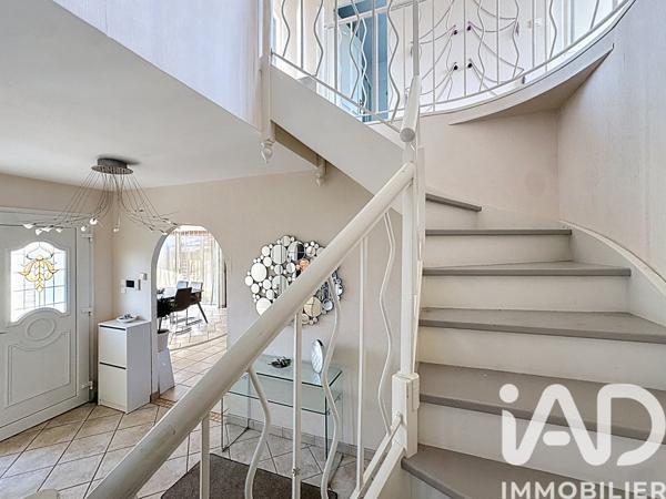 Maison à vendre 7 pièces 162 m² Cesson-Sévigné
