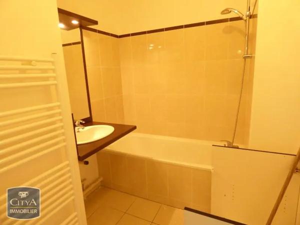 Appartement à louer 3 pièces 62.2m² Bordeaux (33300)