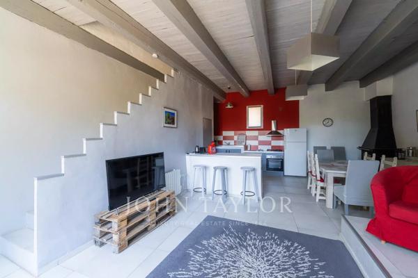 Propriété de Charme à vendre à Riez - Ensemble Immobilier avec Logements, Dépendances, Jardins et Potentiel Locatif