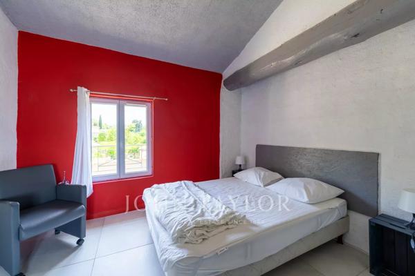 Propriété de Charme à vendre à Riez - Ensemble Immobilier avec Logements, Dépendances, Jardins et Potentiel Locatif