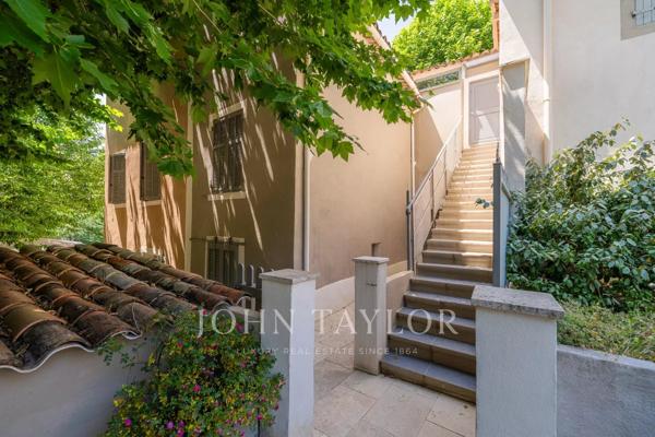 Propriété de Charme à vendre à Riez - Ensemble Immobilier avec Logements, Dépendances, Jardins et Potentiel Locatif
