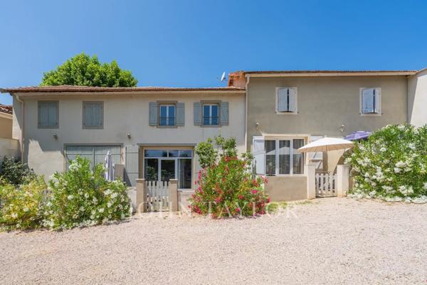 Propriété de Charme à vendre à Riez - Ensemble Immobilier avec Logements, Dépendances, Jardins et Potentiel Locatif