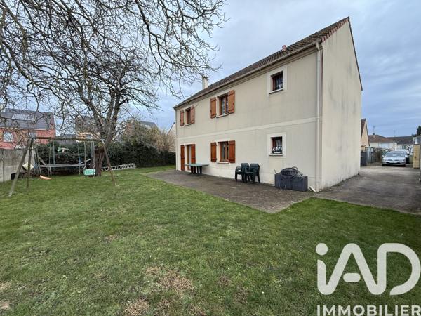 Maison à vendre 6 pièces 120 m² Vaux-le-Pénil