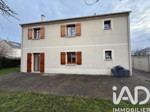 Maison à vendre 6 pièces 120 m² Vaux-le-Pénil