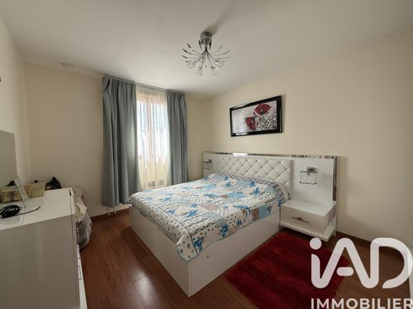 Maison à vendre 6 pièces 120 m² Vaux-le-Pénil