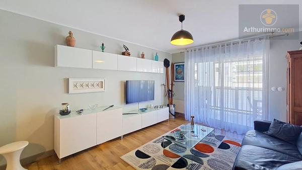 Vente                                                      Appartement
                        
                     2 pièces                      42 m2                     à La Seyne-sur-Mer