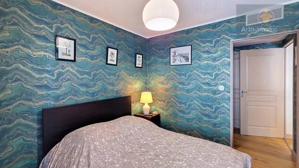 Vente                                                      Appartement
                        
                     2 pièces                      42 m2                     à La Seyne-sur-Mer