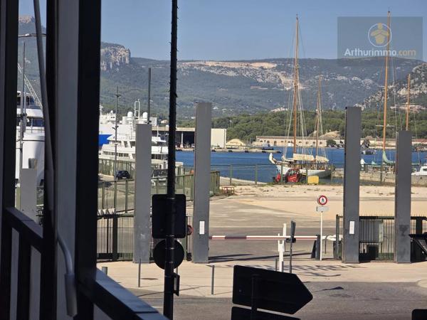 Vente                                                      Appartement
                        
                     2 pièces                      42 m2                     à La Seyne-sur-Mer