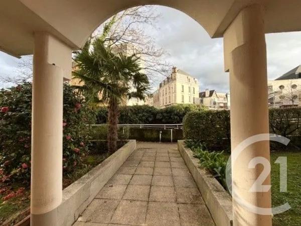 Appartement à vendre  3 pièces - 62,30 m 2   VANNES  - 56