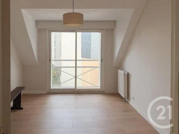 Appartement à vendre  3 pièces - 62,30 m 2   VANNES  - 56