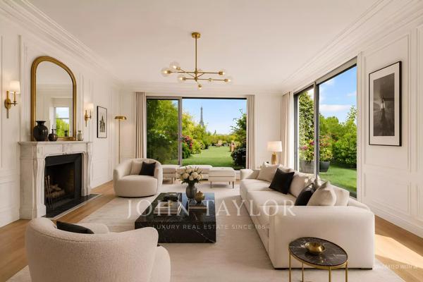 Passy / Muette - Exceptionnel penthouse avec terrasse panoramique et vue Tour Eiffel