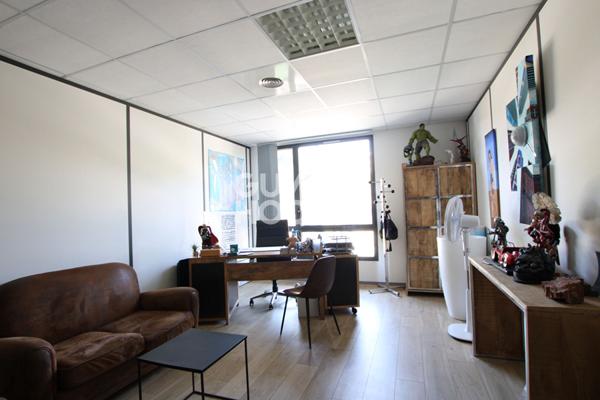 !!!!!RARE!!!!!!!!! BUREAUX 180m² ZFU