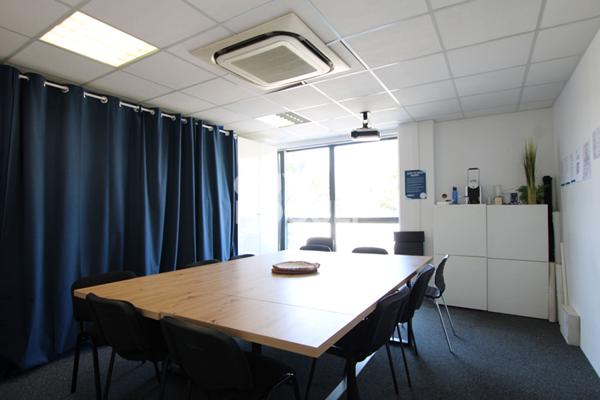 !!!!!RARE!!!!!!!!! BUREAUX 180m² ZFU