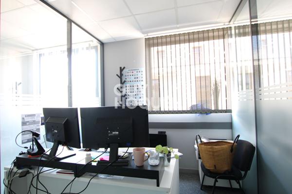 !!!!!RARE!!!!!!!!! BUREAUX 180m² ZFU
