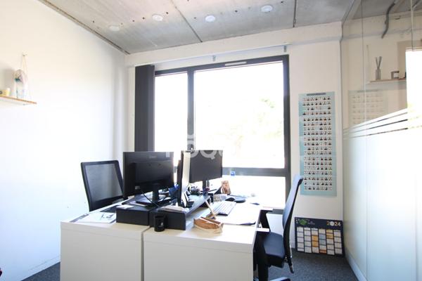 !!!!!RARE!!!!!!!!! BUREAUX 180m² ZFU