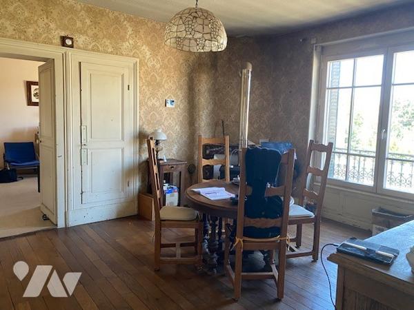 Au coeur du village, maison athentique