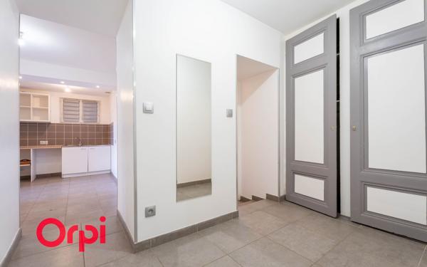 Appartement à vendre    7 pièces • 147,11 m2 Irigny