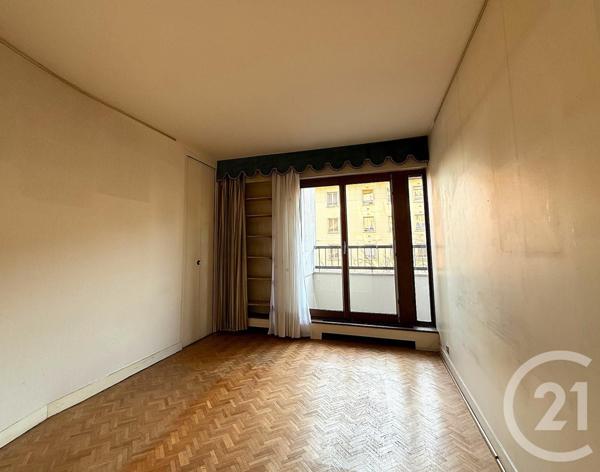 Appartement F5 à vendre  5 pièces - 116,71 m2 PARIS - 75016