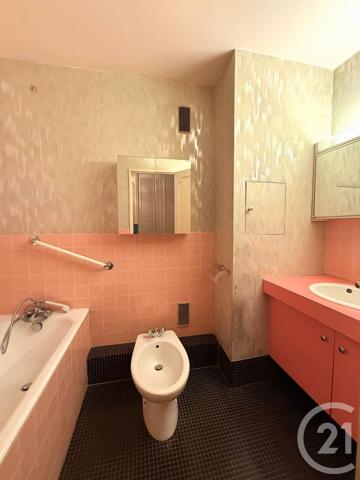 Appartement F5 à vendre  5 pièces - 116,71 m2 PARIS - 75016