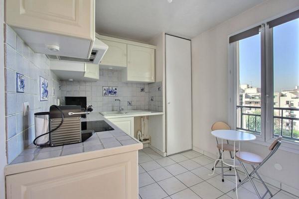 VILLENEUVE LA GARENNE - QUARTIER APOLLONIA - DUPLEX DE 5 PIECES AVEC TERRASSE