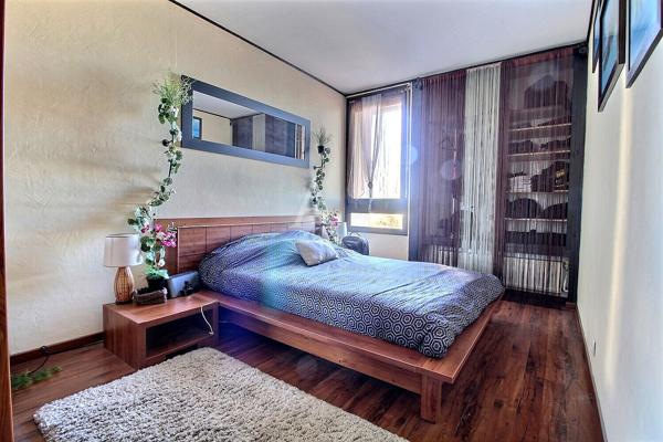 Appartement dernier étage Elancourt 3 pièces - 2 chambres - 68.4 m2 - Excellent état.
