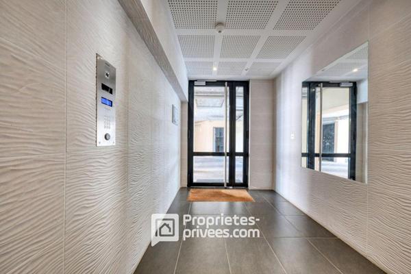 Appartement CLÉ EN MAIN - Hyper centre de LIMOURS